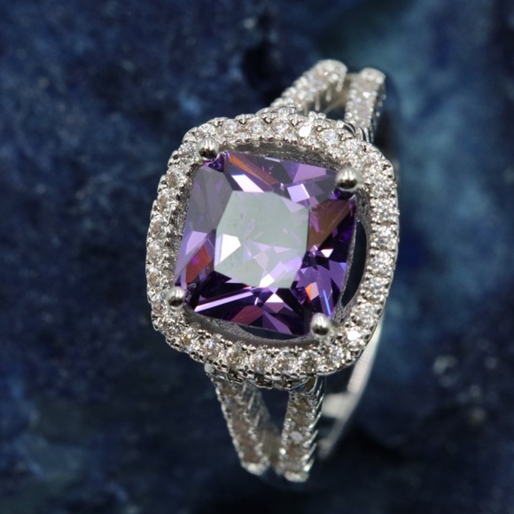 ALPHA JEWELRY Jewelry - CCO STUNNING RING